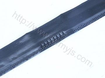 迷宮（gōng）式（shì）滴灌帶